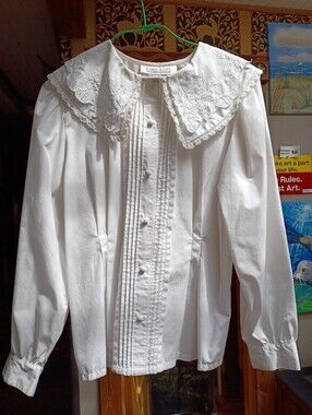 Karen Scott White Embroidered  Double Collared Button-Up Blouse